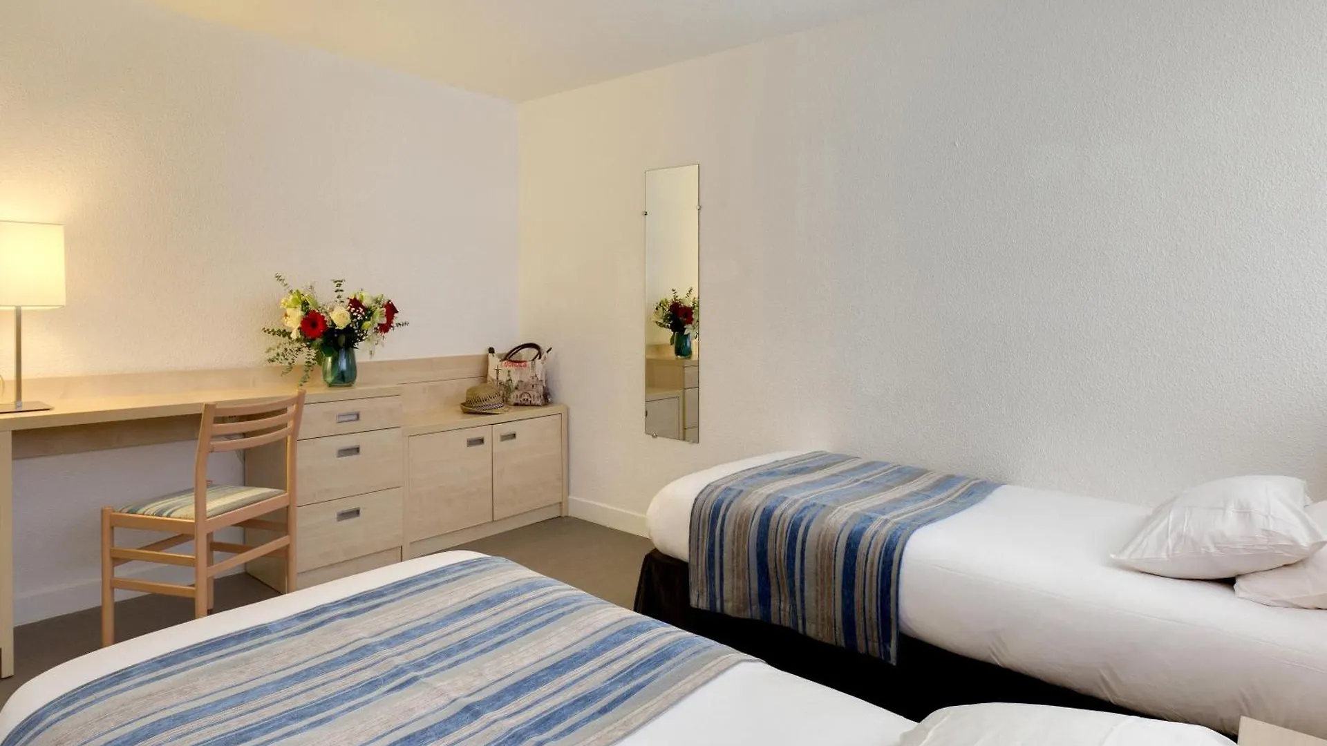 Hotel Alba Lourdes 4*,  France